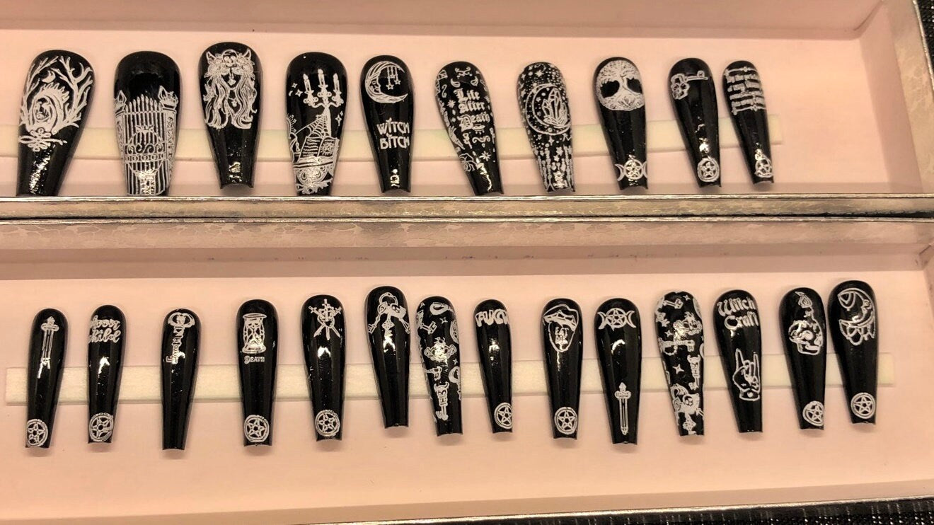 Hecate Goddess press on nails